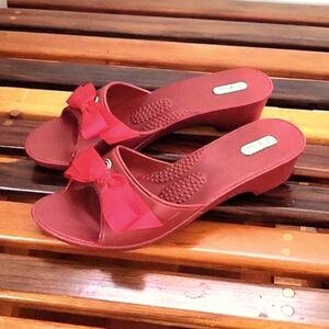 Oka Bee Slides Made In USA